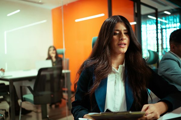 Métamorphose Démographique : Évolution Créative de la Culture et des Arts à l'Ère du Changement